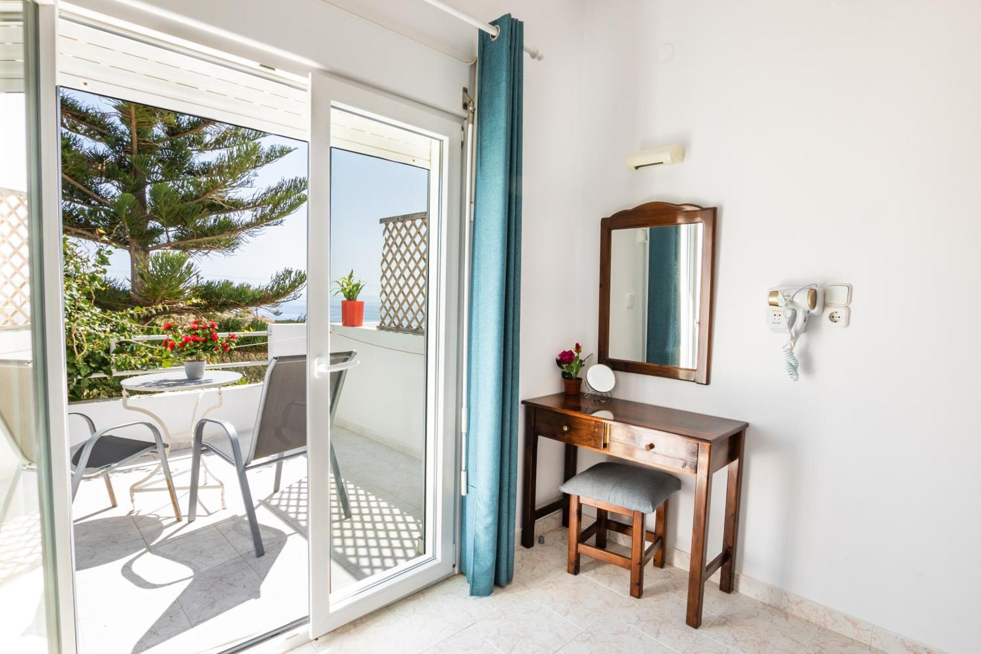Perama Hotel, Karpathos 阿莫皮 外观 照片